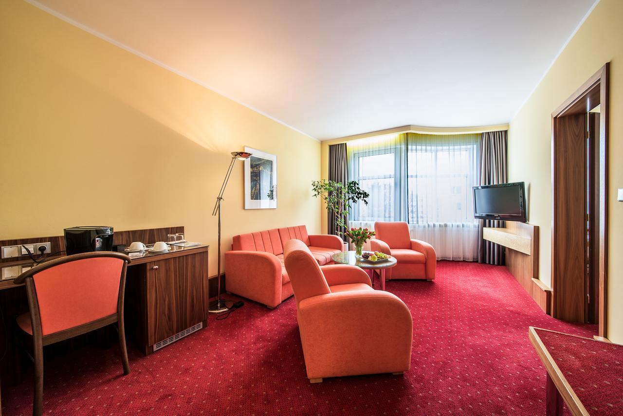 Hotel Jana Přerov Esterno foto