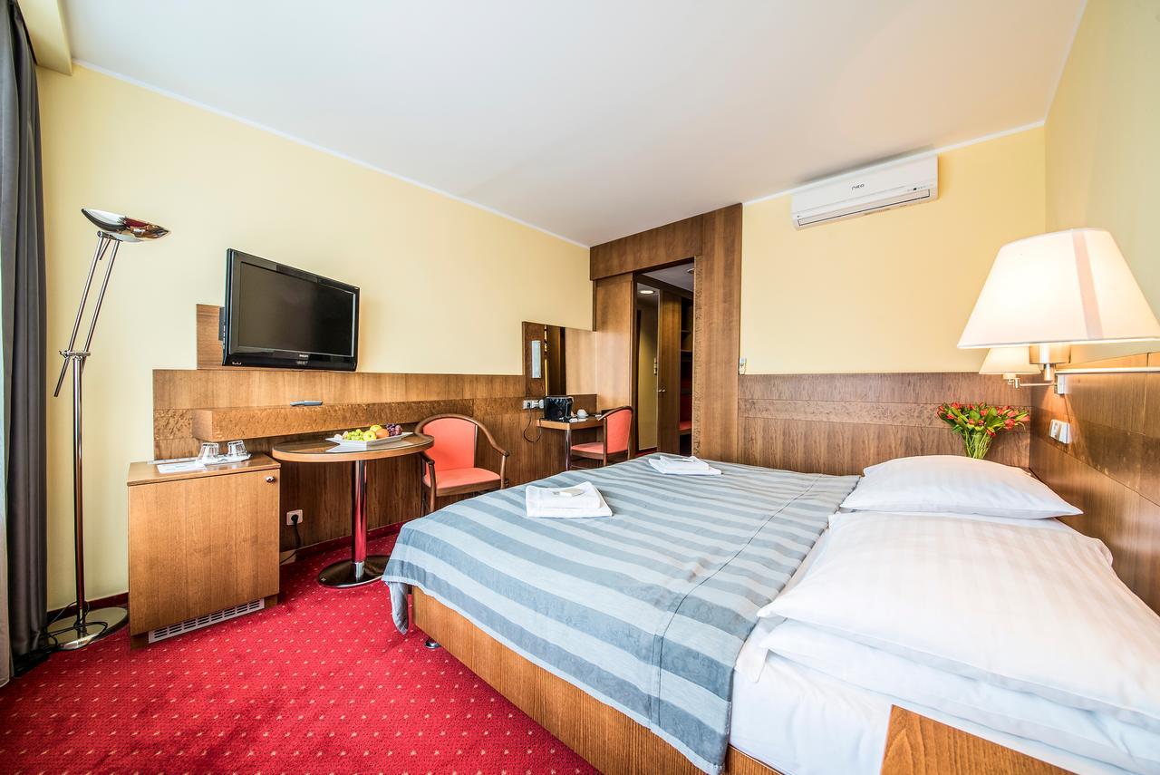 Hotel Jana Přerov Esterno foto