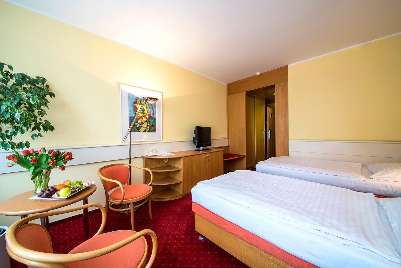 Hotel Jana Přerov Esterno foto
