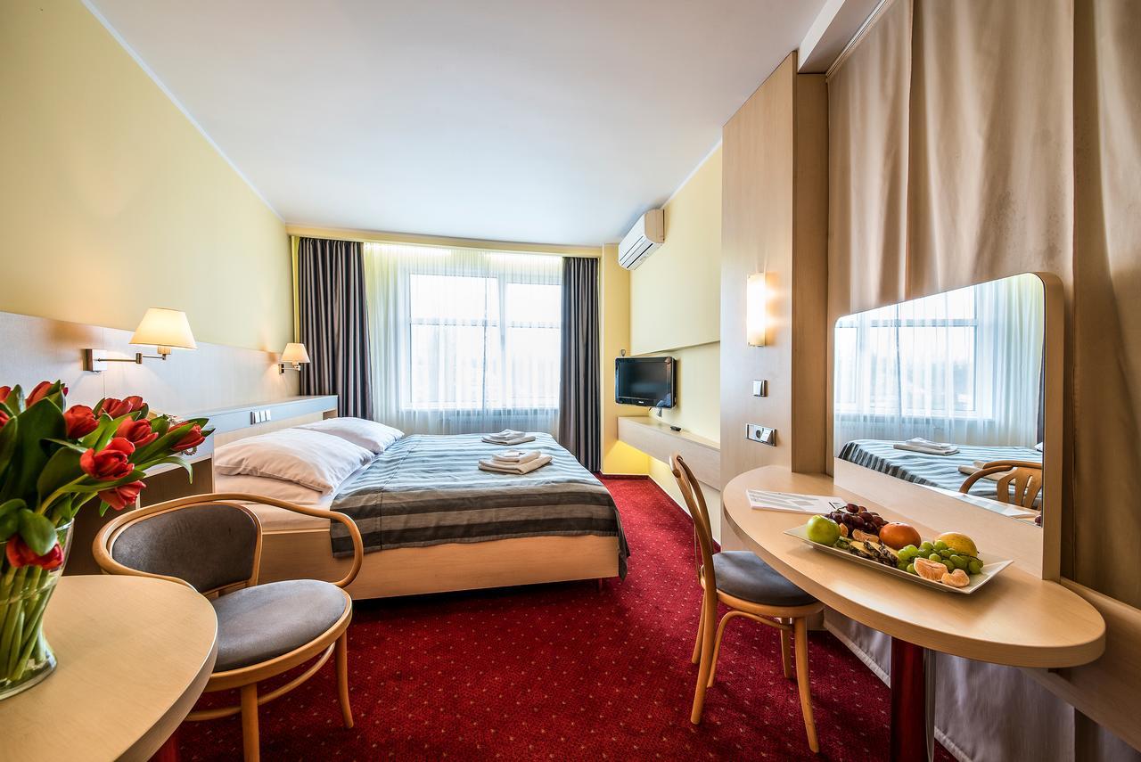 Hotel Jana Přerov Esterno foto