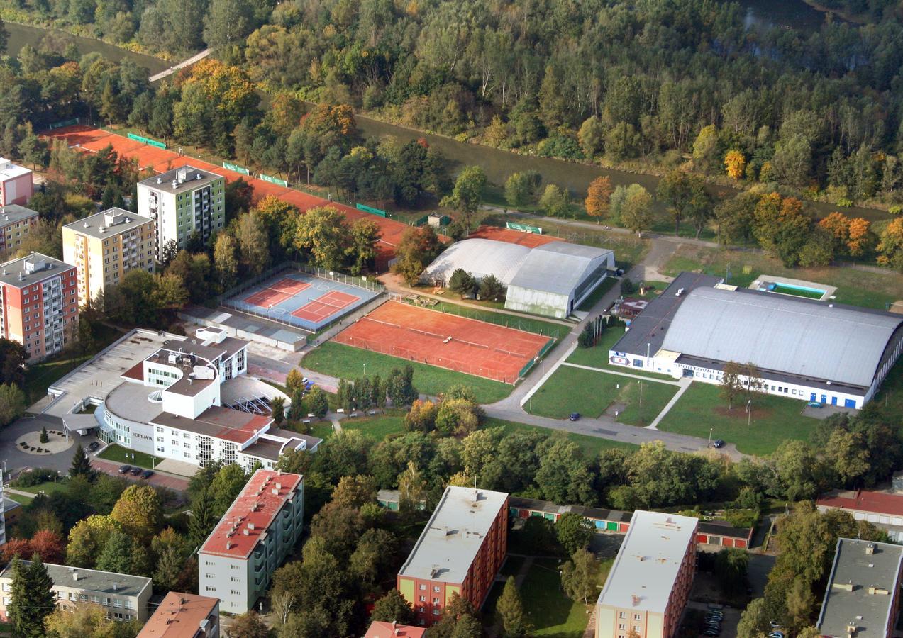 Hotel Jana Přerov Esterno foto