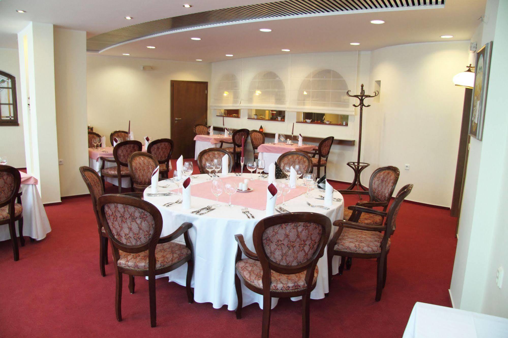 Hotel Jana Přerov Esterno foto