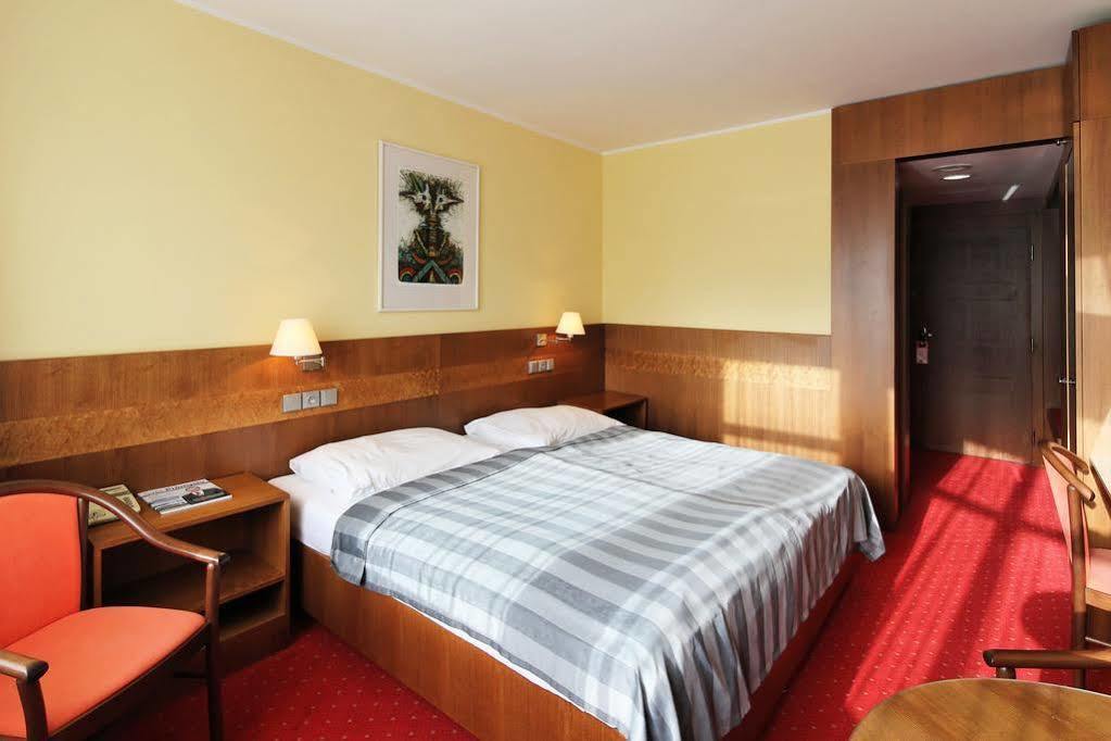 Hotel Jana Přerov Esterno foto