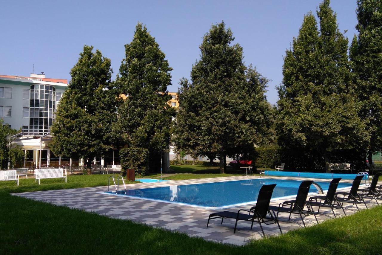 Hotel Jana Přerov Esterno foto